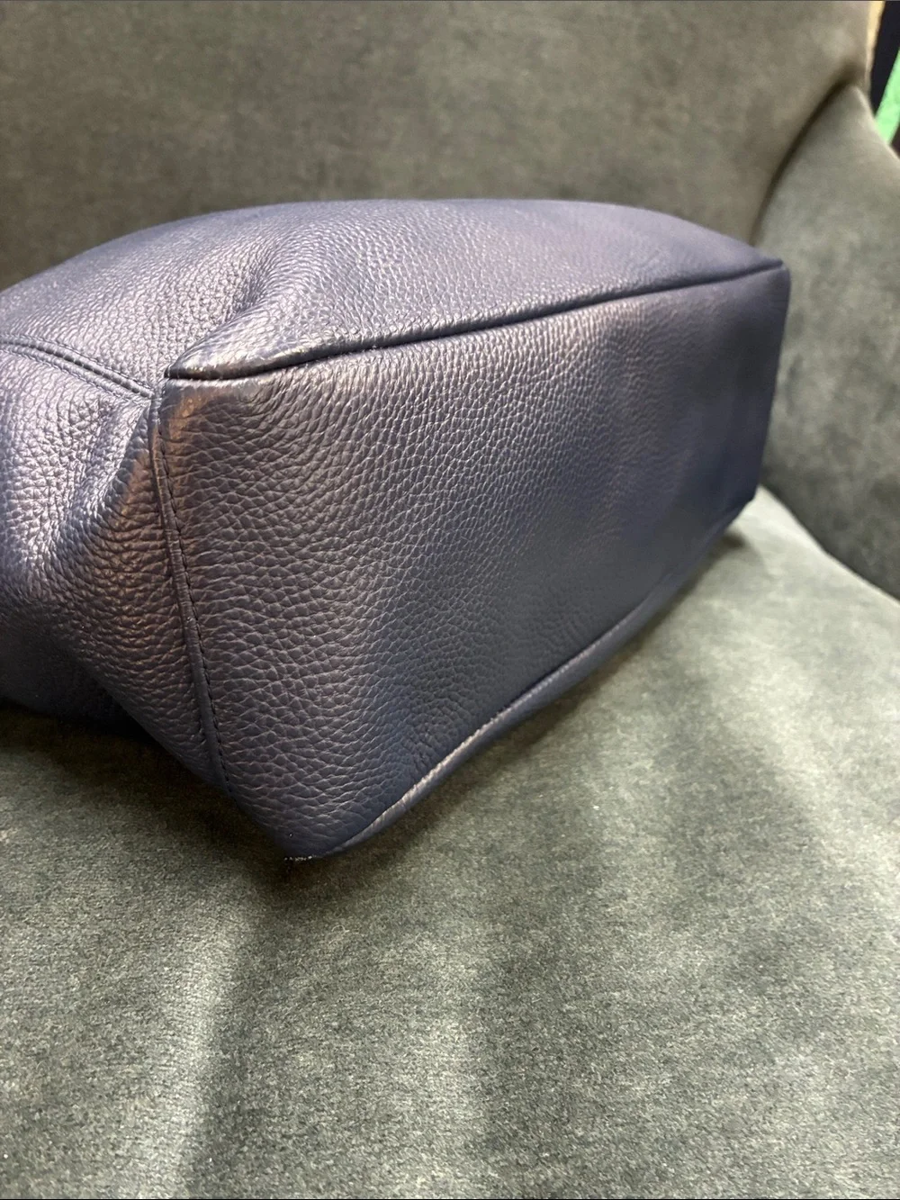 Laggo navy pebble